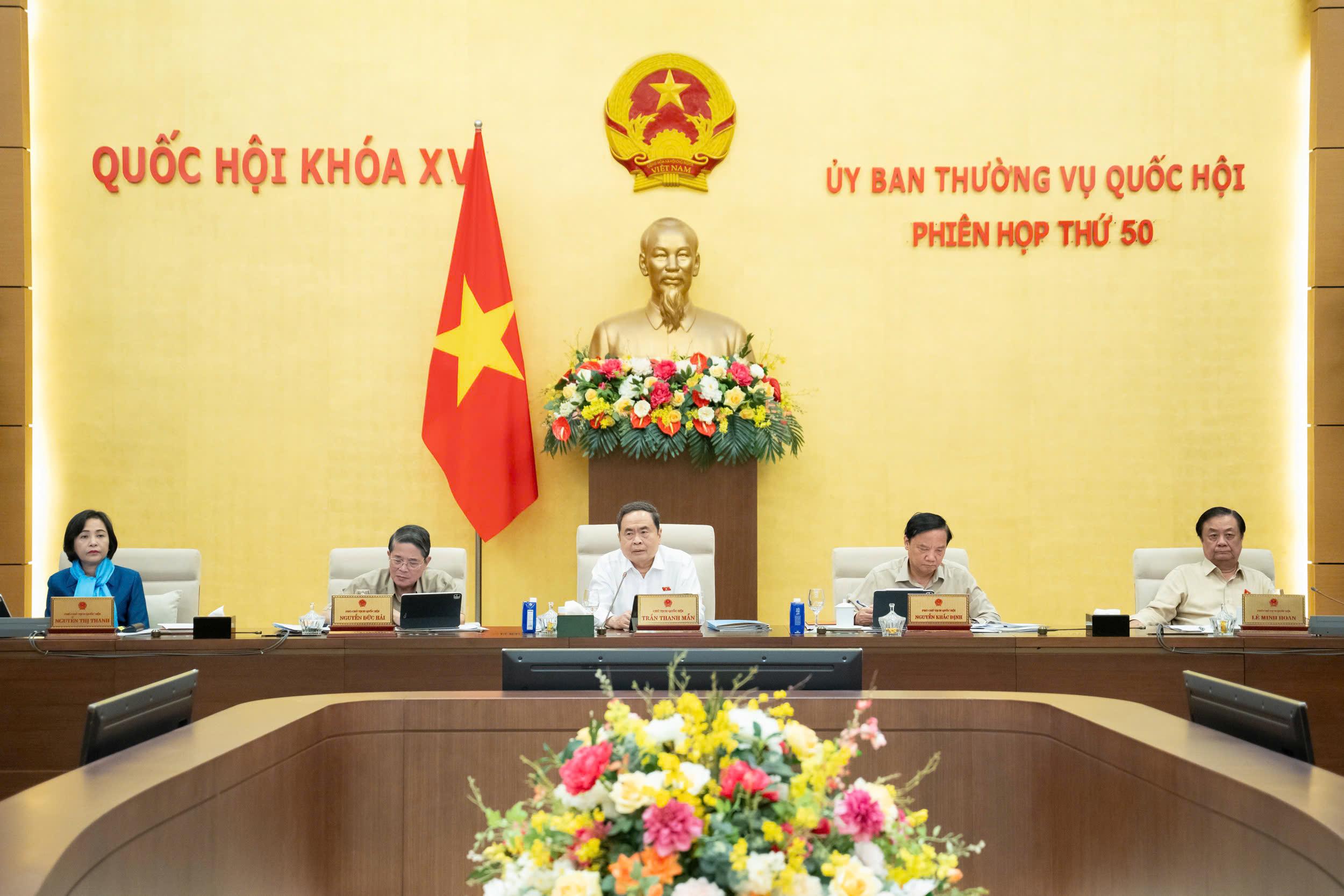 Chủ tịch Quốc hội chủ trì họp Hội đồng Bầu cử quốc gia