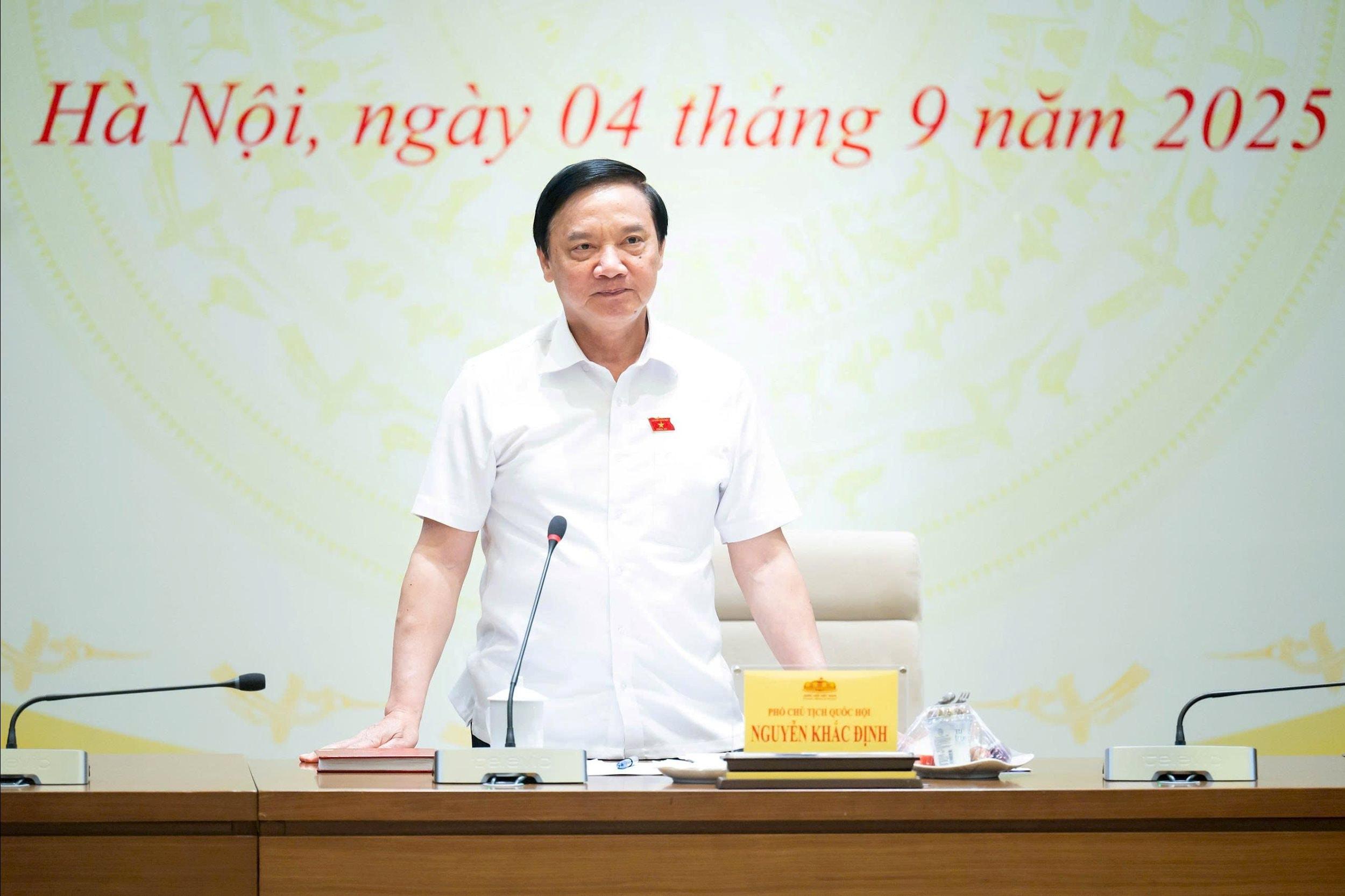 Phó Chủ tịch Quốc hội Nguyễn Khắc Định chủ trì Phiên họp thứ nhất Tiểu ban Văn bản pháp luật và giải quyết khiếu nại, tố cáo, Hội đồng bầu cử quốc gia